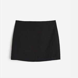 H&M black linen miniskirt